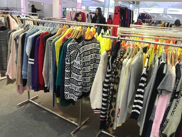 外贸第一展的“新内功” 多晒3小时的衣架与会垃圾分类的机器人